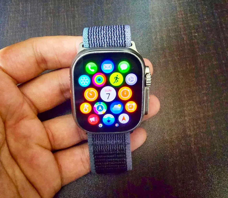 HK 10 Ultra 3 AMOLED ChatGPT Smartwatch {1:1 Apple Clone Latest 2024 Edition Model}