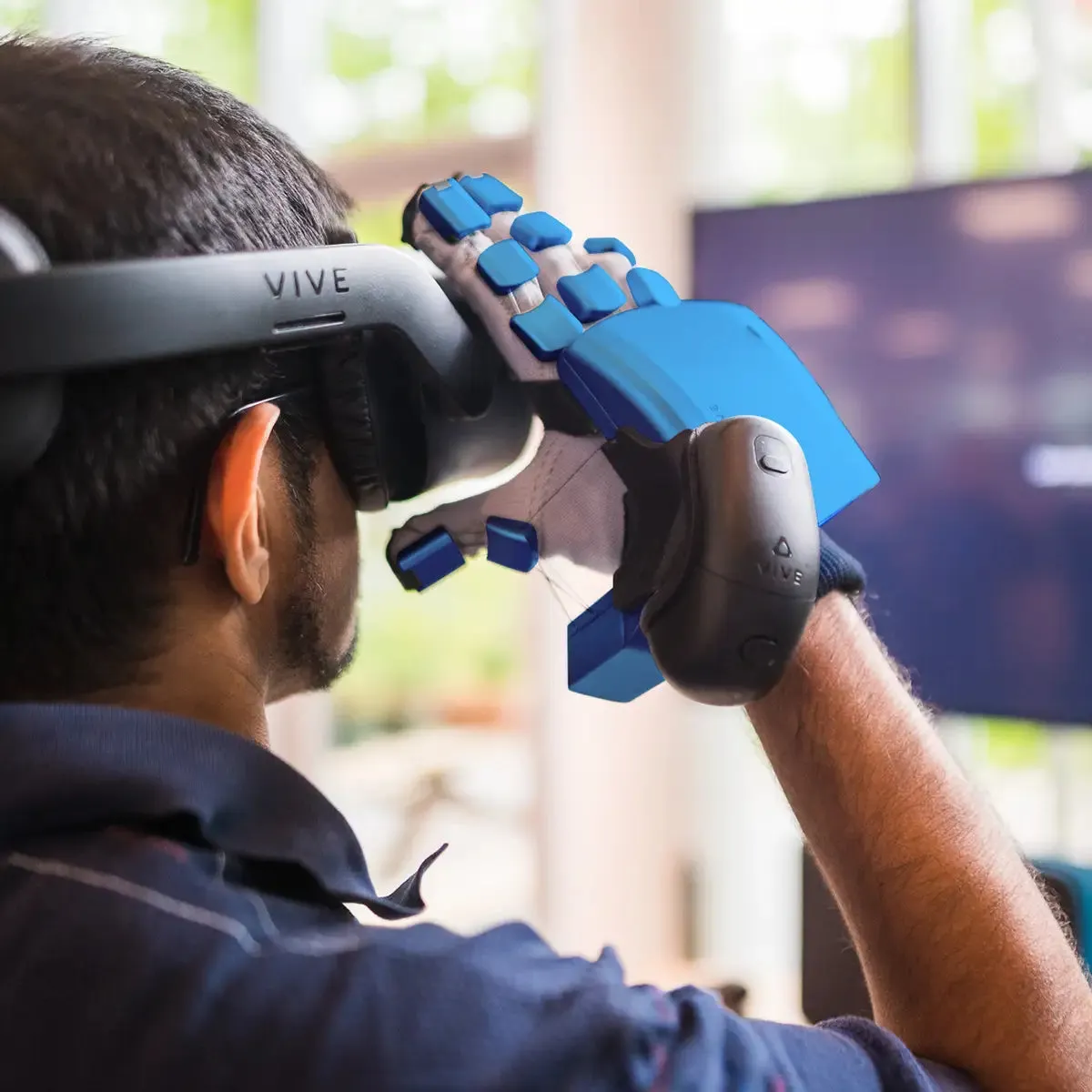 SenseGlove Nova Blue | Haptic Virtual Reality Gloves