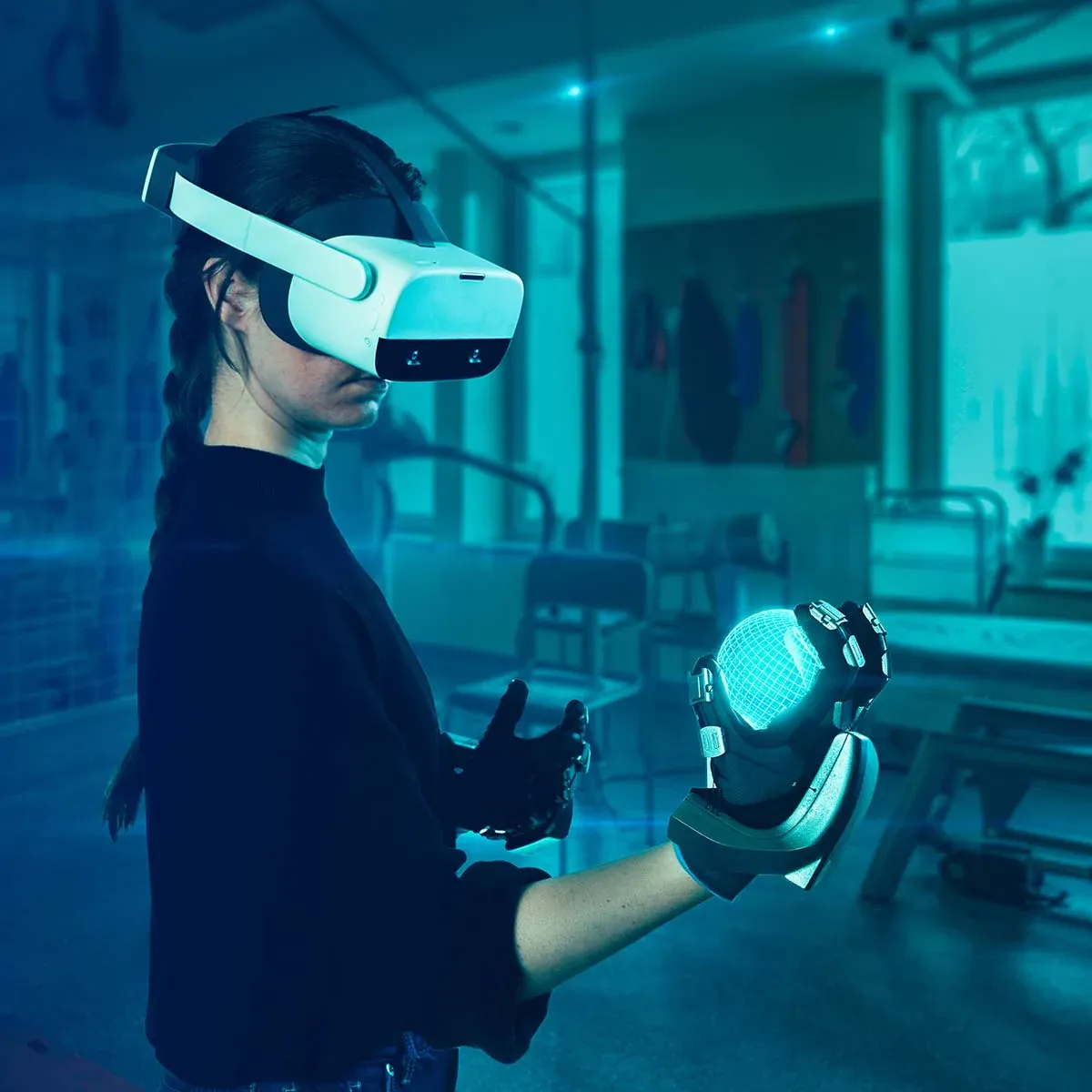 SenseGlove Nova Blue | Haptic Virtual Reality Gloves